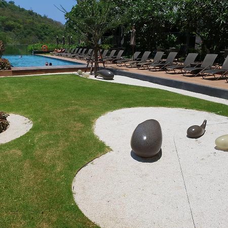 Unixx By Gl Lägenhet Pattaya Exteriör bild